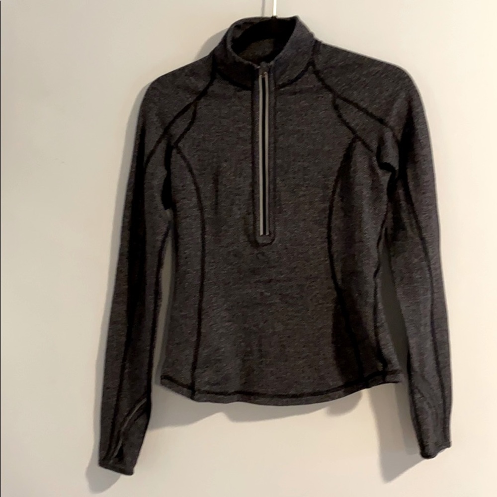 Lululemon half zip long sleeve top, size 4